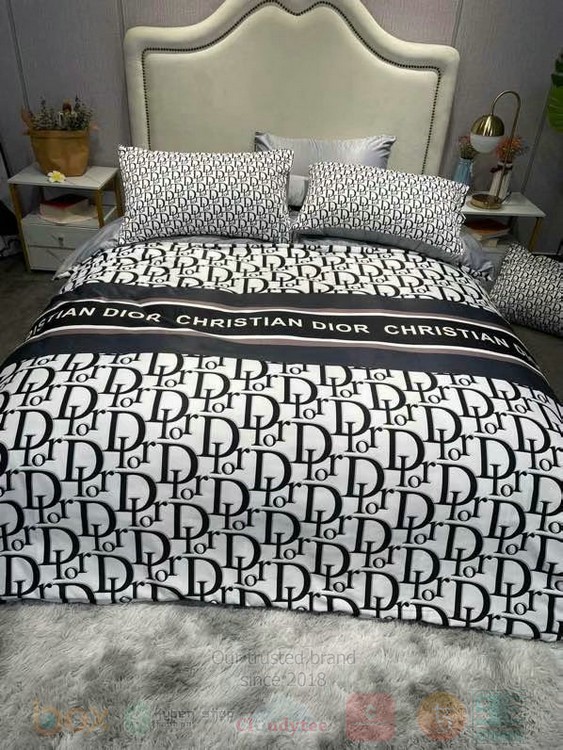 Luxury Christian Dior Brand Logos Bedding Sets Luxury Christian Dior Brand Logos Bedding Sets