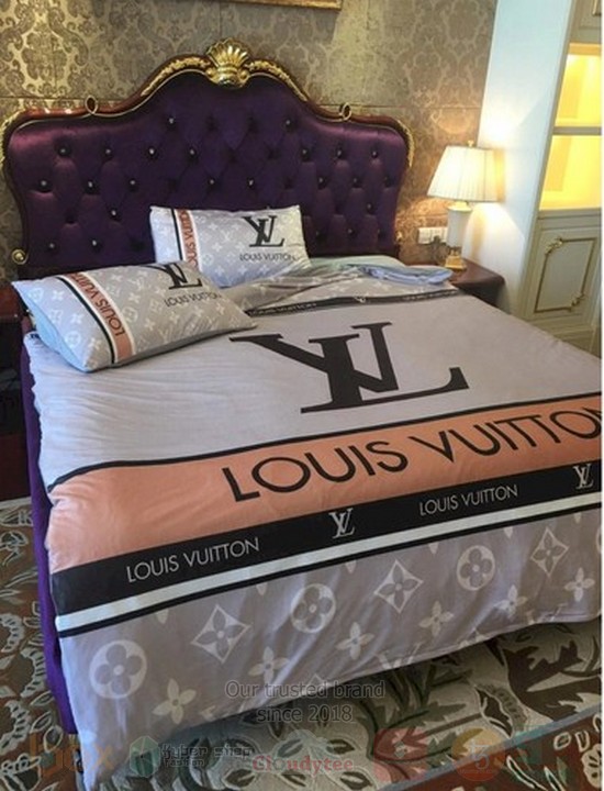 Lv Louis Vuitton Grey-Brown Inspired Bedding Set Lv Louis Vuitton Grey-Brown Inspired Bedding Set