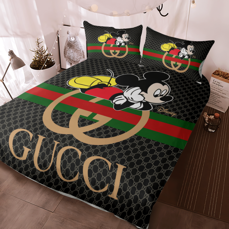 Mickey-Mouse-Gucci-Bedding-Set-2