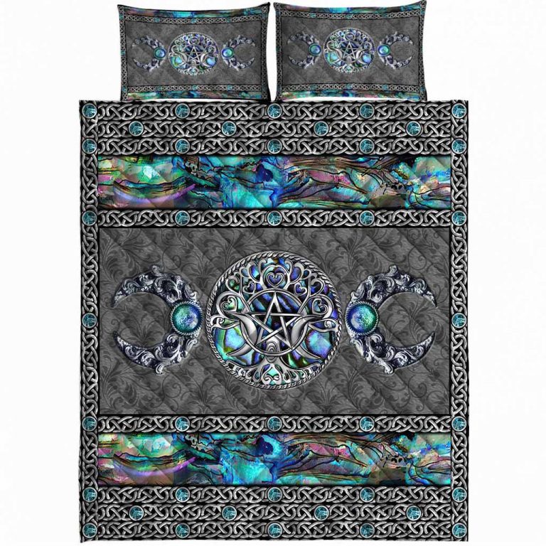 Mystery-Spirit-Triple-Moon-Witch-Quilt-Bedding-Set-2