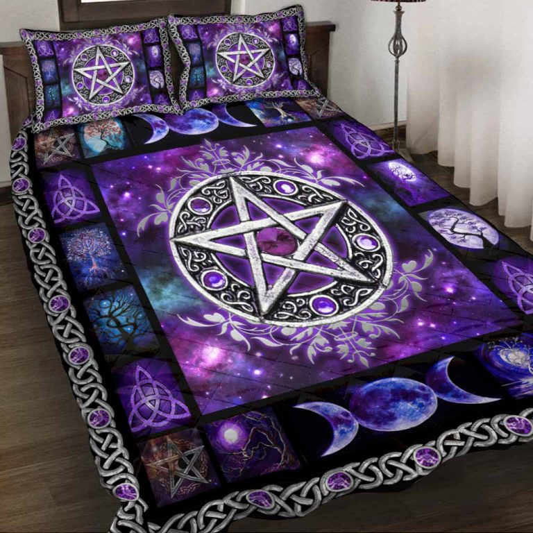 Pentagram-Witch-Triple-Moon-Quilt-Bedding-Set-1