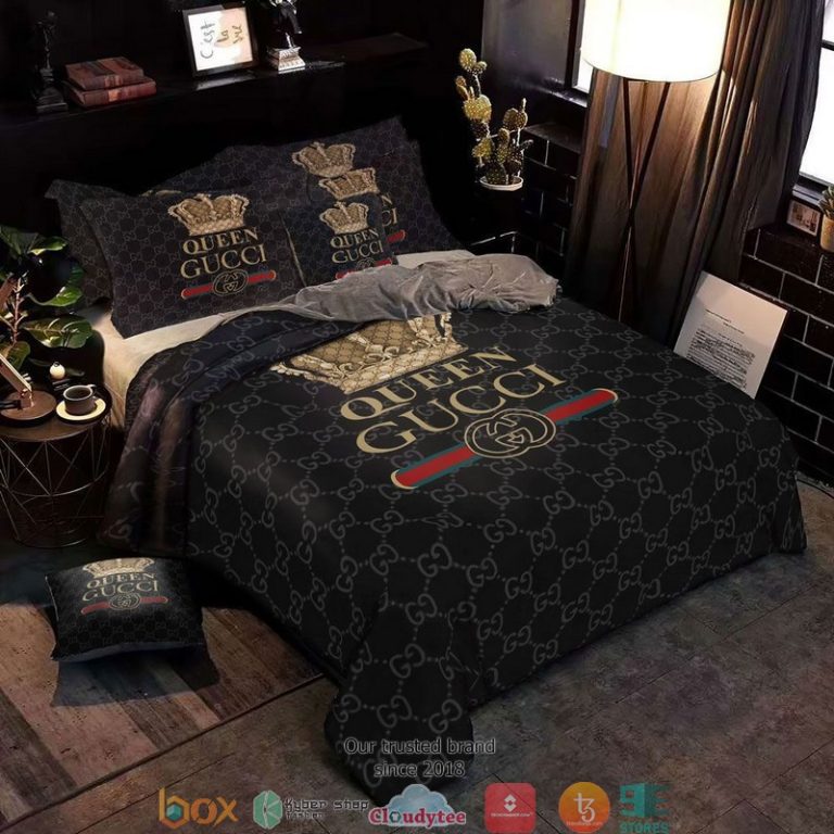 Queen-Gucci-Black-Quilt-Bedding-Set-1