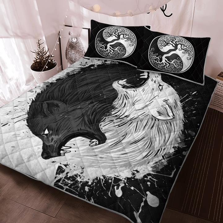 Skoll-And-Hati-Sons-Of-Fenrir-Yggdrasil-Viking-Quilt-Bedding-Set-1