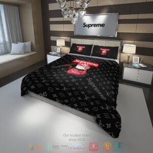 Supreme Louis Vuitton Black Pattern Quilt Bedding Set