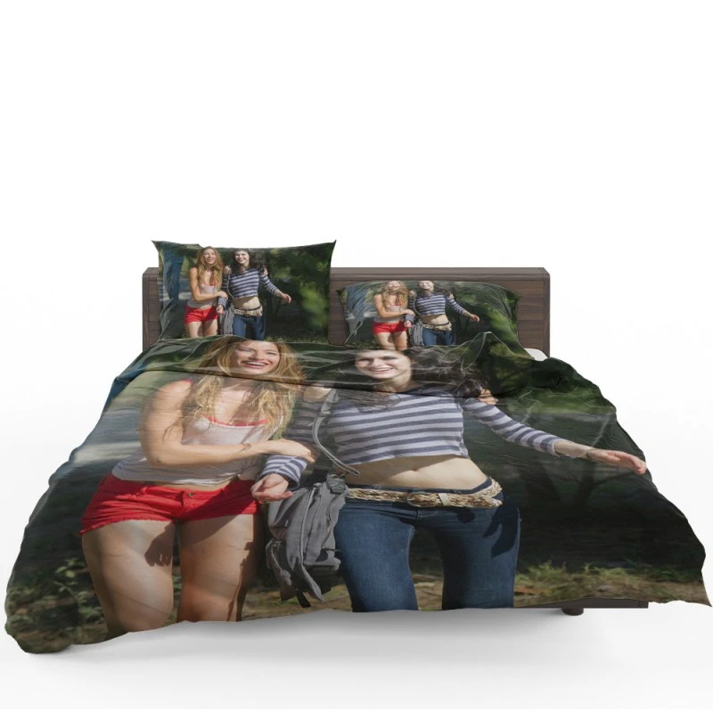 Texas Chainsaw 3D Movie Alexandra Daddario Tania Raymonde Bedding Set Texas Chainsaw 3D Movie Alexandra Daddario Tania Raymonde Bedding Set