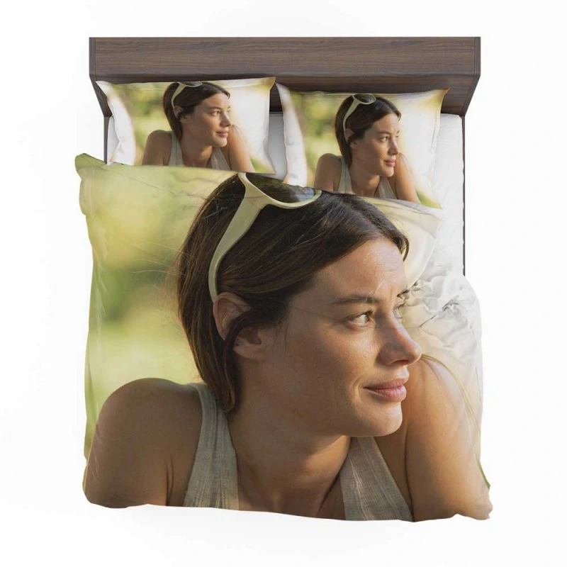 The-Deep-House-Movie-Camille-Rowe-Bedding-Set-1
