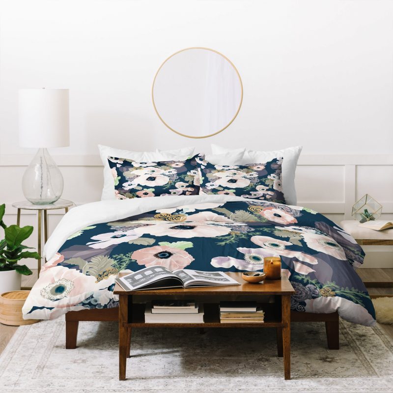 Une Femme In Blue Duvet Cover and Pillowcase Set Bedding Set Une Femme In Blue Duvet Cover and Pillowcase Set Bedding Set