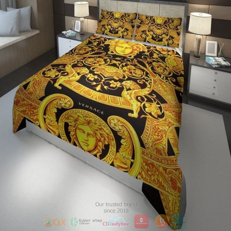 Versace Barocco Logo Golden Bedding Set Versace Barocco Logo Golden Bedding Set