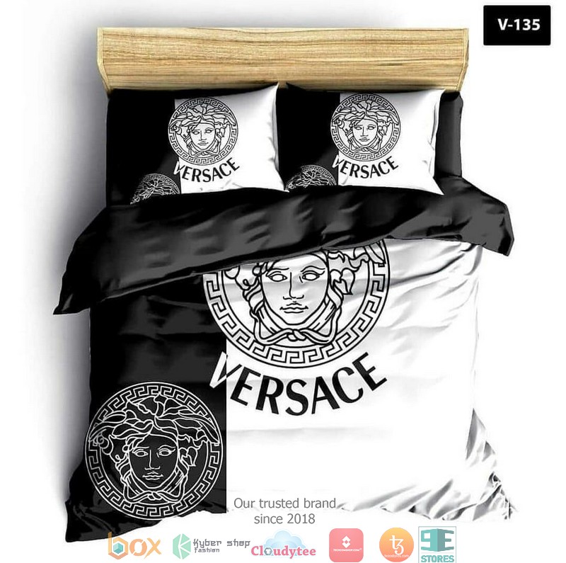 Versace Black And White Quilt Bedding Set Versace Black And White Quilt Bedding Set