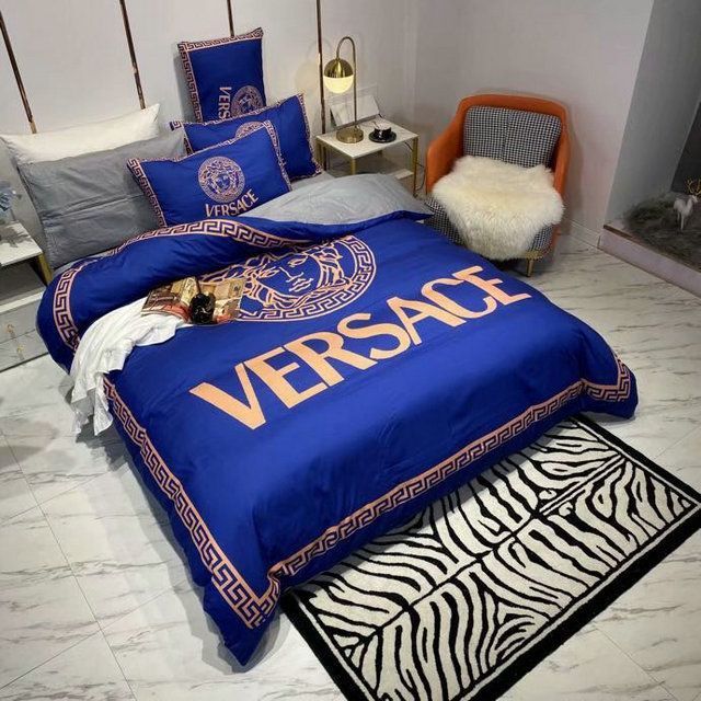 Versace Brand Blue Bedding Set Versace Brand Blue Bedding Set