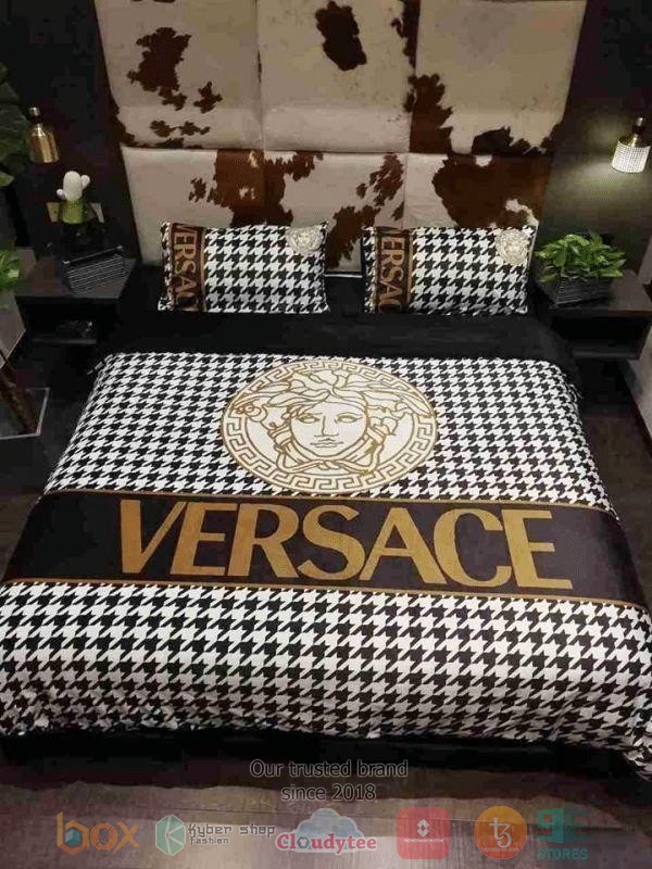 Versace Brand White Brown Quilt Bedding Set Versace Brand White Brown Quilt Bedding Set