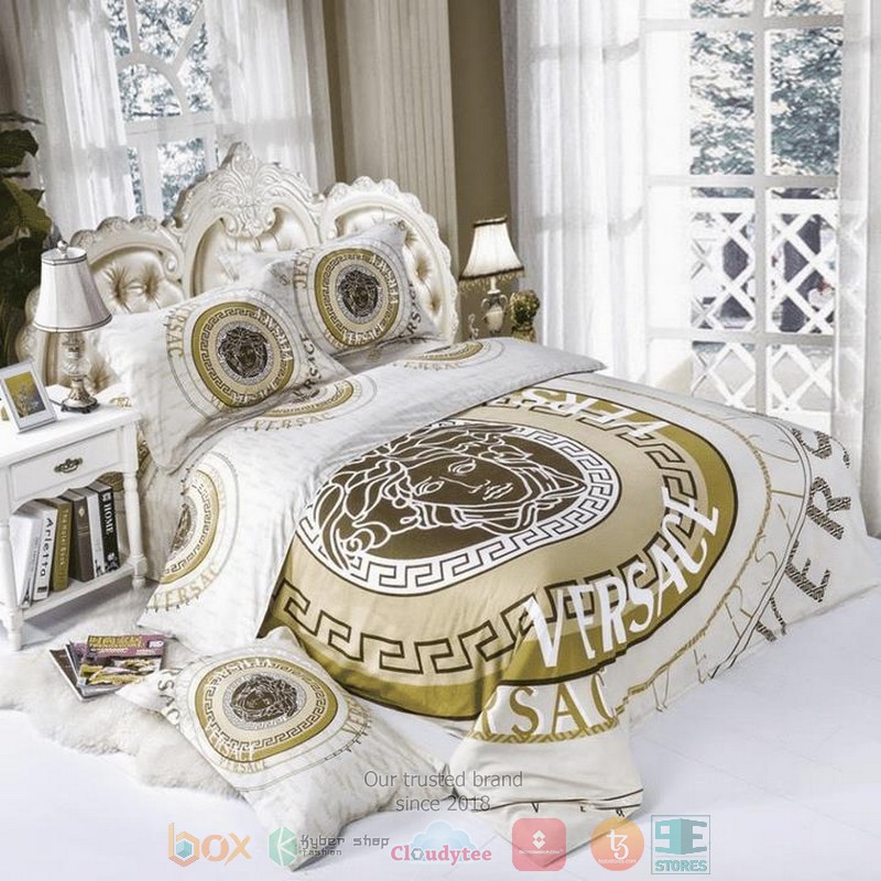Versace England Luxury Brand White Quilt Bedding Set Versace England Luxury Brand White Quilt Bedding Set