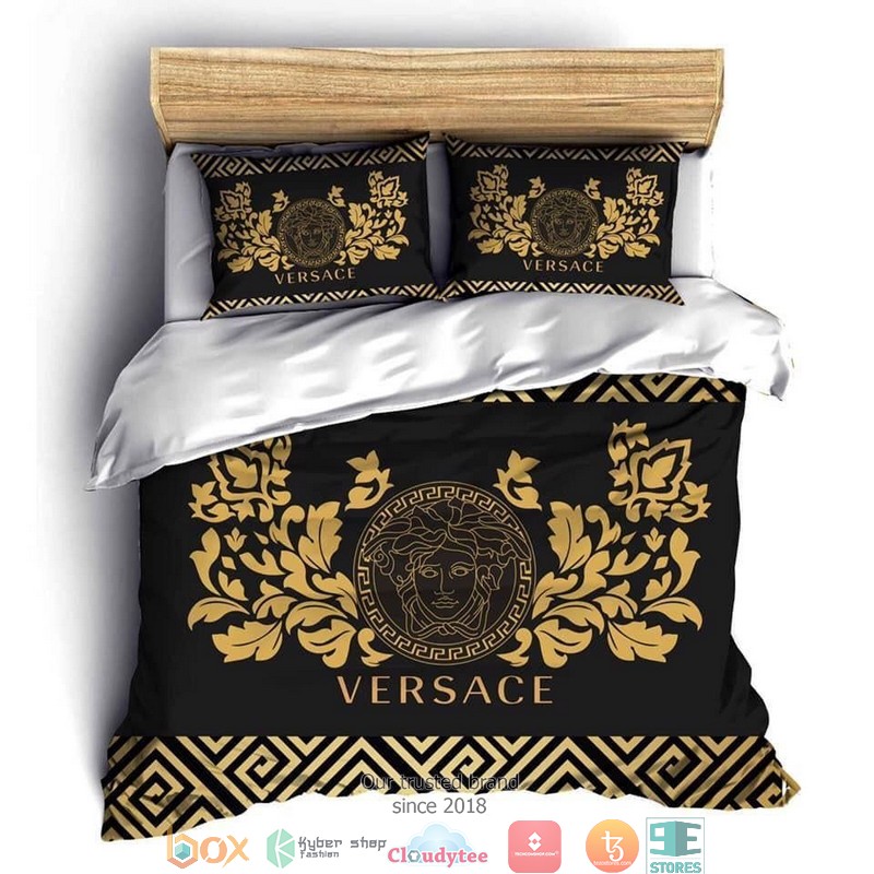 Versace Floral Quilt Bedding Set Versace Floral Quilt Bedding Set