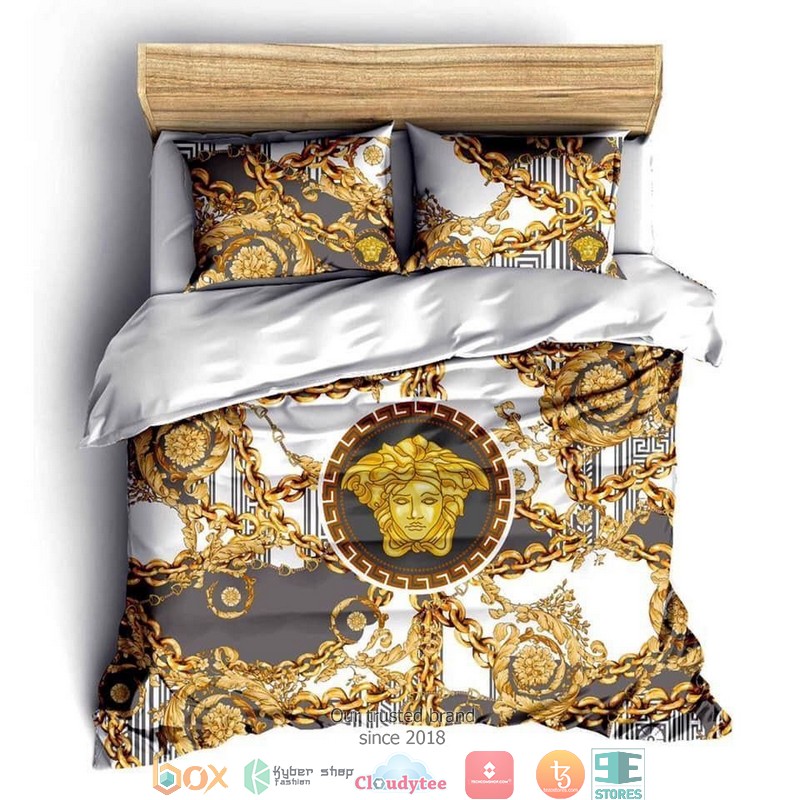 Versace Gold Chain Pattern Quilt Bedding Set Versace Gold Chain Pattern Quilt Bedding Set