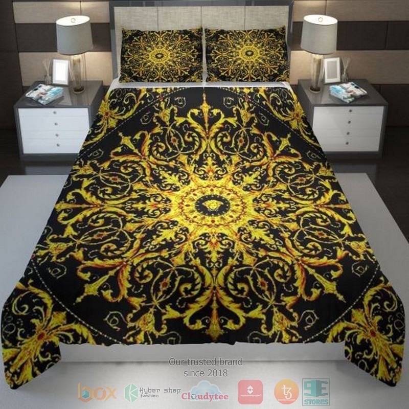 Versace La Coupe Des Dieux Brand Yellow Black Bedding Set Versace La Coupe Des Dieux Brand Yellow Black Bedding Set
