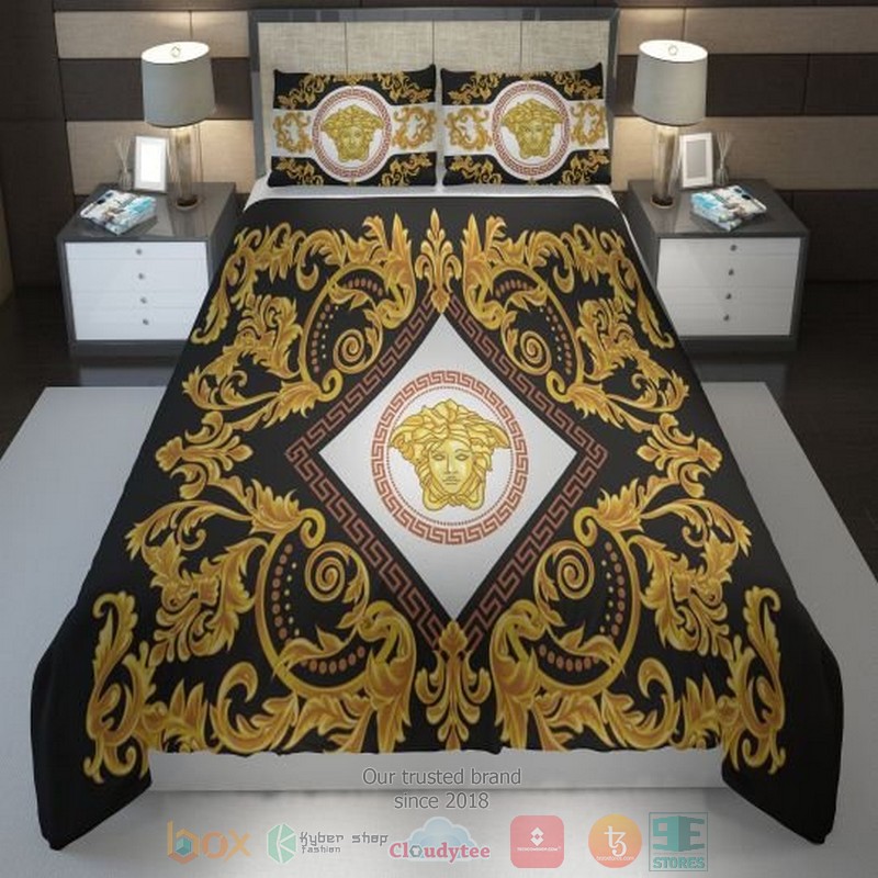 Versace Logo High End Brand Gold Black Bedding Set Versace Logo High End Brand Gold Black Bedding Set