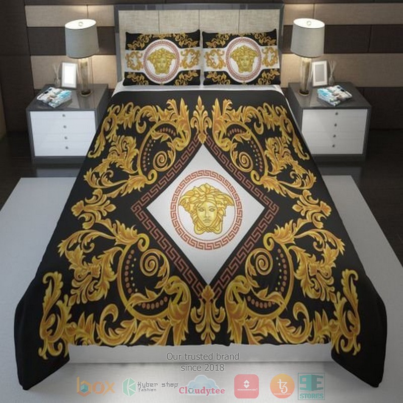 Versace Luxury Brand Logo Yellow Black Bedding Set Versace Luxury Brand Logo Yellow Black Bedding Set