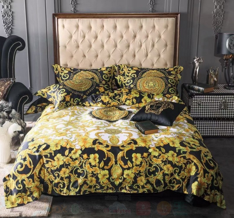Versace-Style-Yellow-White-Black-Luxury-Brand-Bedding-Set-1