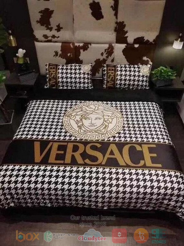 Versace White Logo Brown Bedding Set Versace White Logo Brown Bedding Set