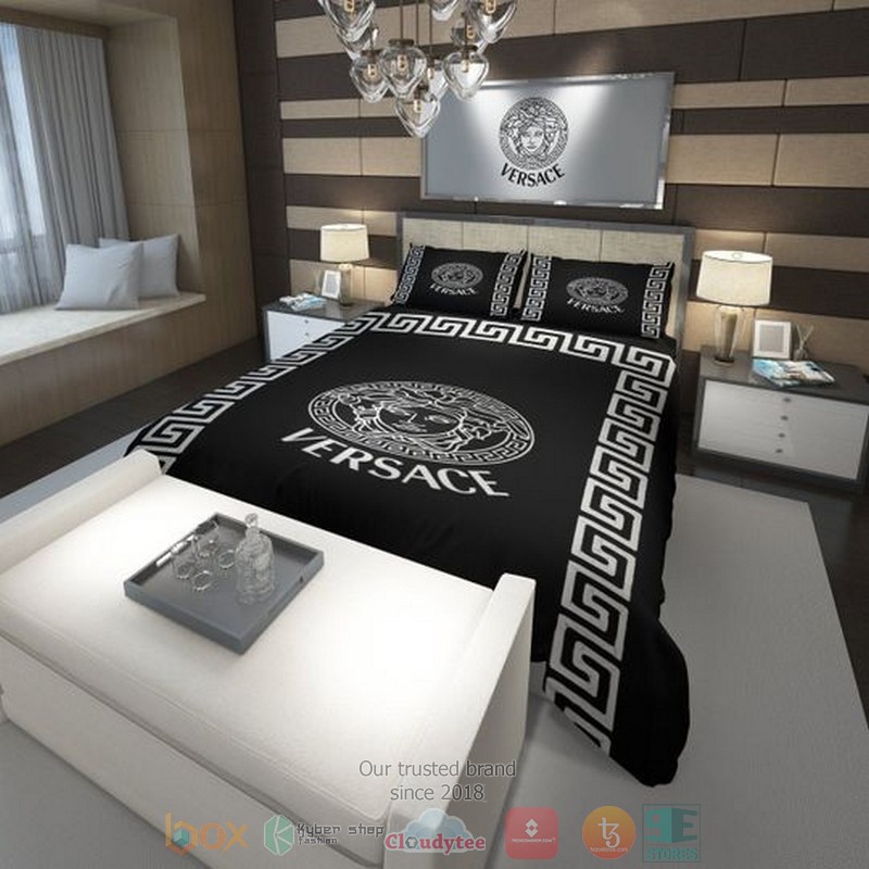 Versace White Logo Luxury Brand Black Bedding Set Versace White Logo Luxury Brand Black Bedding Set