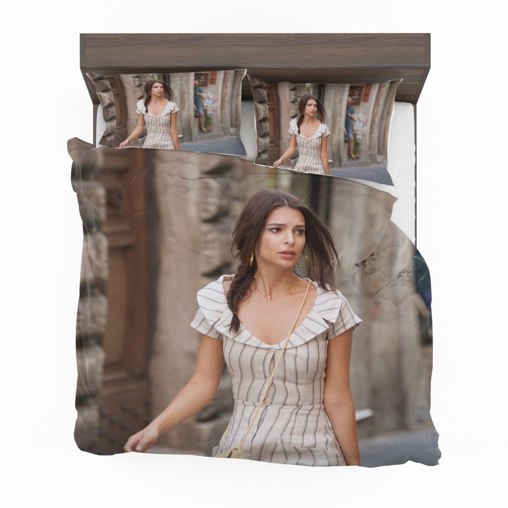 Welcome-Home-Movie-American-Braid-Brunette-Bedding-Set-1