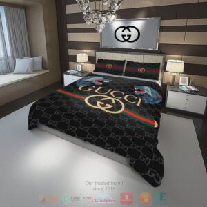 Wolf Gucci Black Pattern Quilt Bedding Set