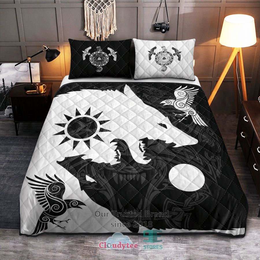 Yin-Yang-Wolf-And-Raven-Viking-Quilt-Bedding-Set-1